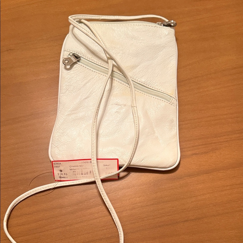 Wilsons‎ Leather White Crossbody Bag